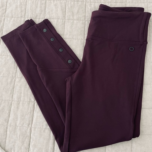 Leggings, Performance Wear - Picture 1 of 3